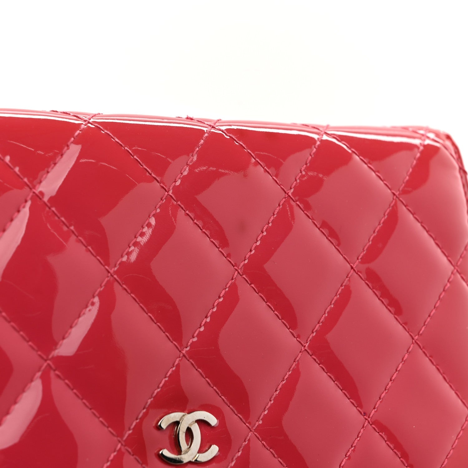 Patent Calfskin Quilted Wallet On Chain WOC Pink