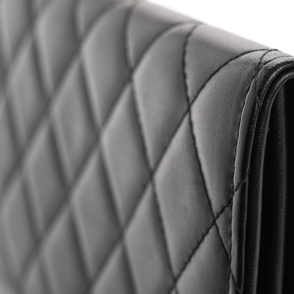 Lambskin Quilted CC Chic Gusset Wallet Black
