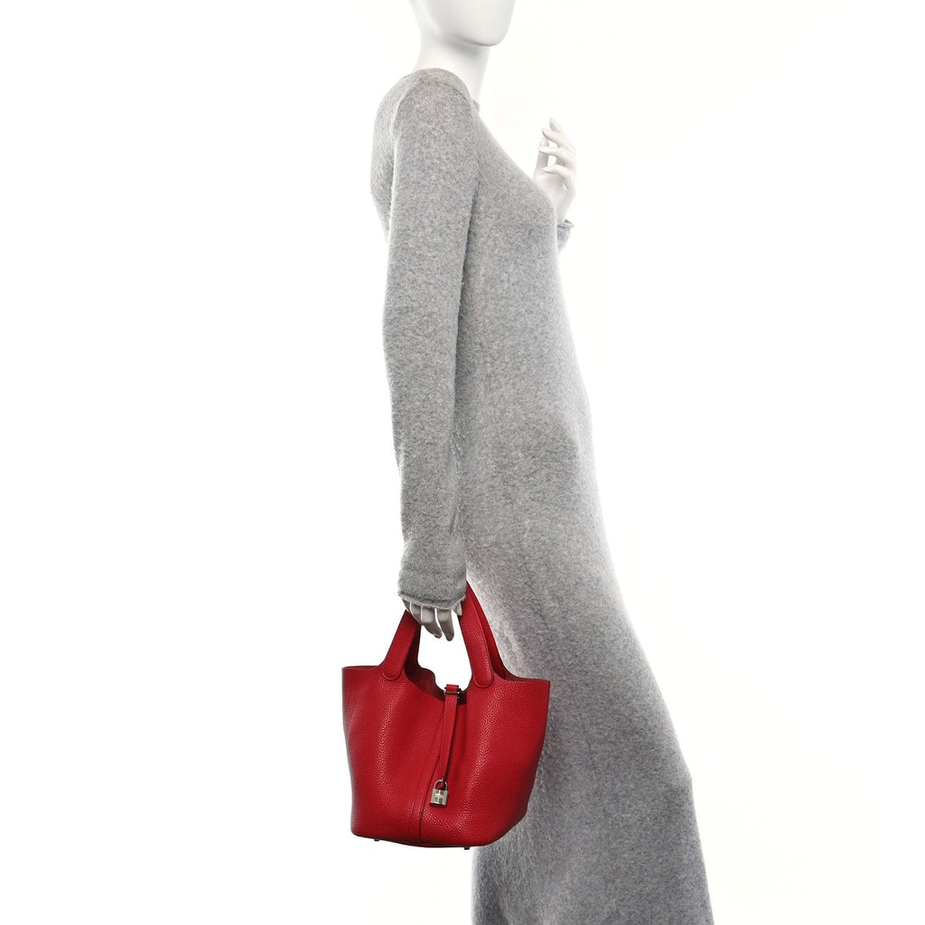 Taurillon Clemence Picotin Lock 22 MM Rouge Casaque