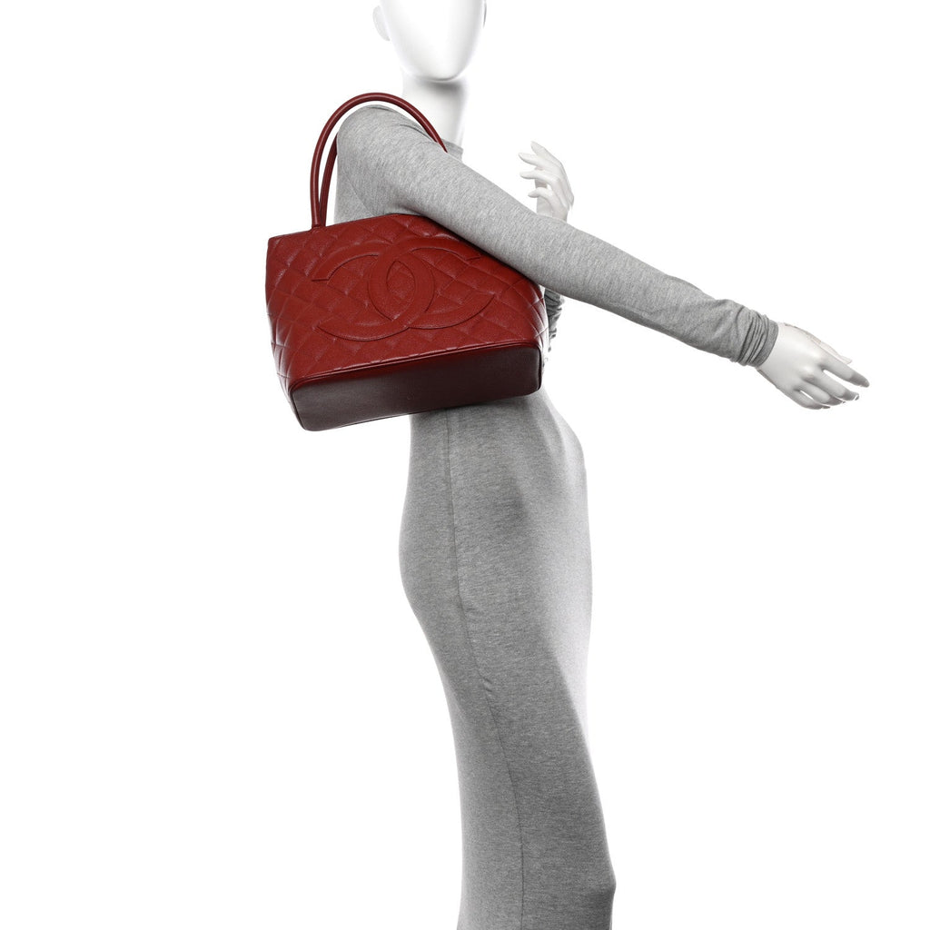 Caviar Quilted Medallion Tote Red
