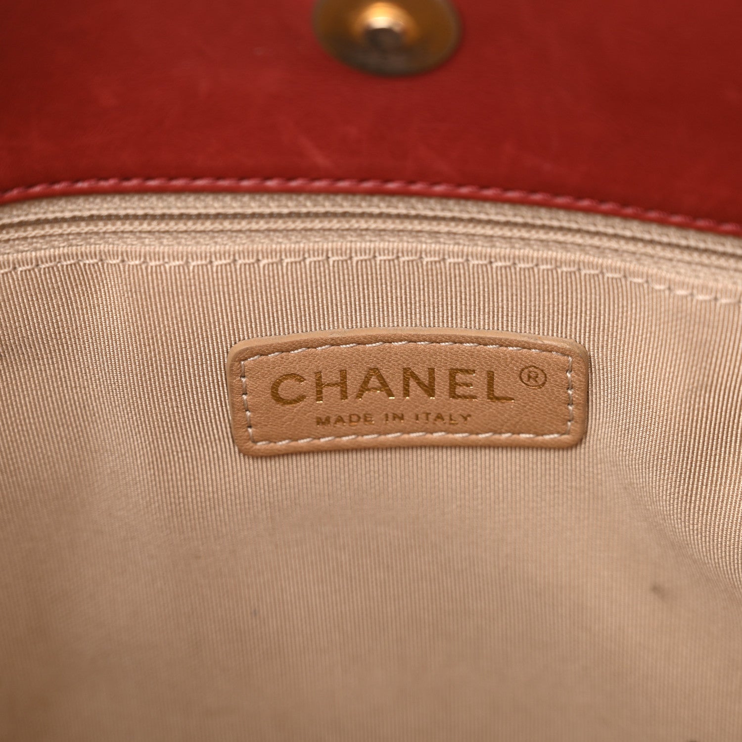 Calfskin Quilted Medium Retro Chain Tote Red