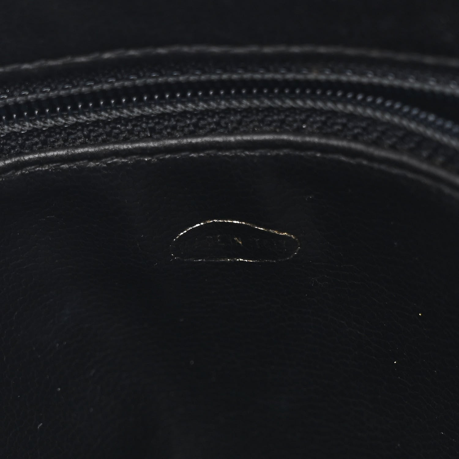 Caviar Quilted East West CC Flap Black
