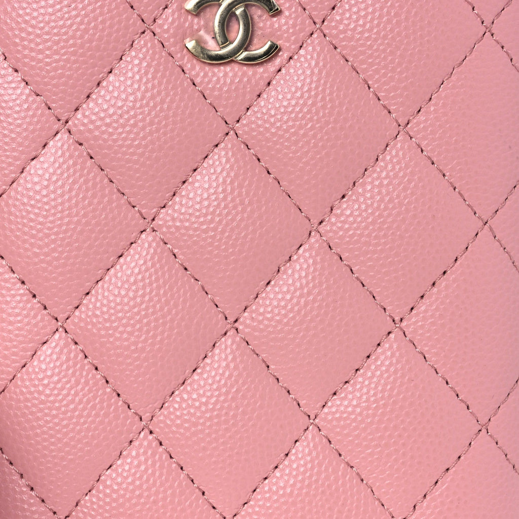 Caviar Quilted Small Vertical Coco Beauty Vanity Case With Chain Light Pink