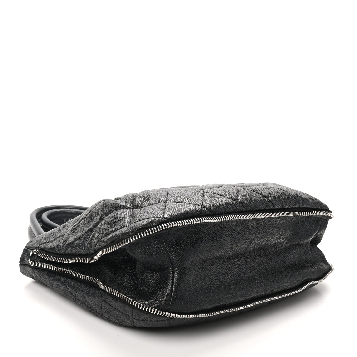 Caviar Quilted CC Zip Around Shoulder Bag Black