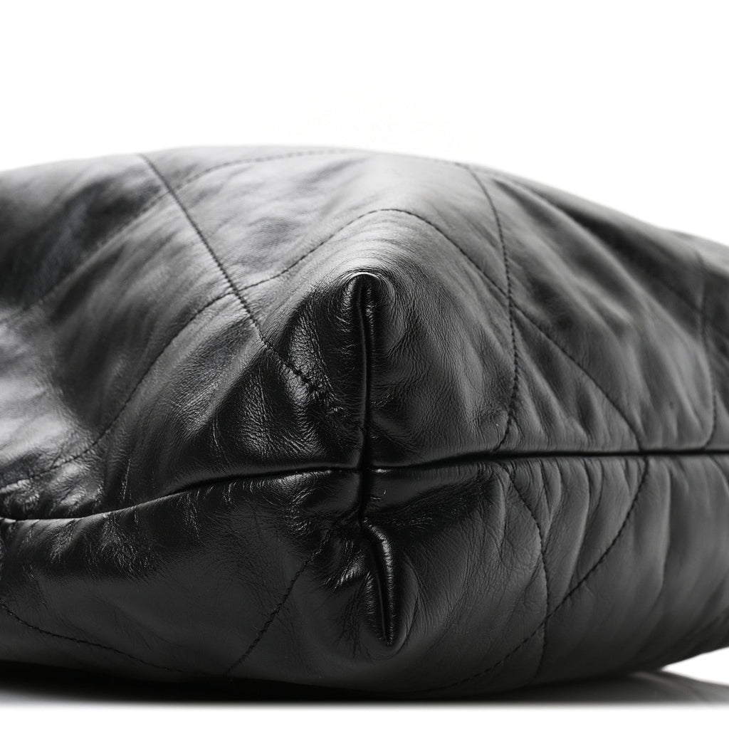 Shiny Calfskin Quilted Chanel 22 Black