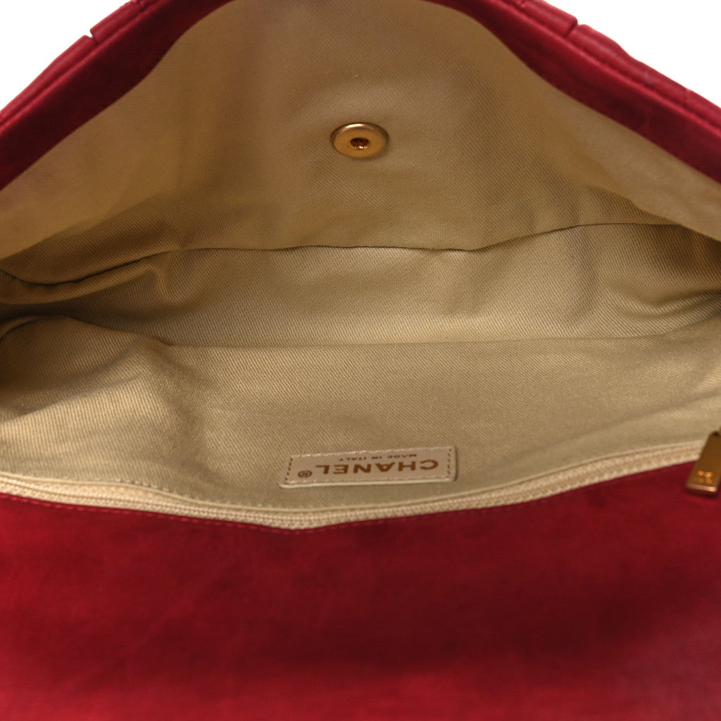 Iridescent Calfskin Large Chic Quilt Flap Red
