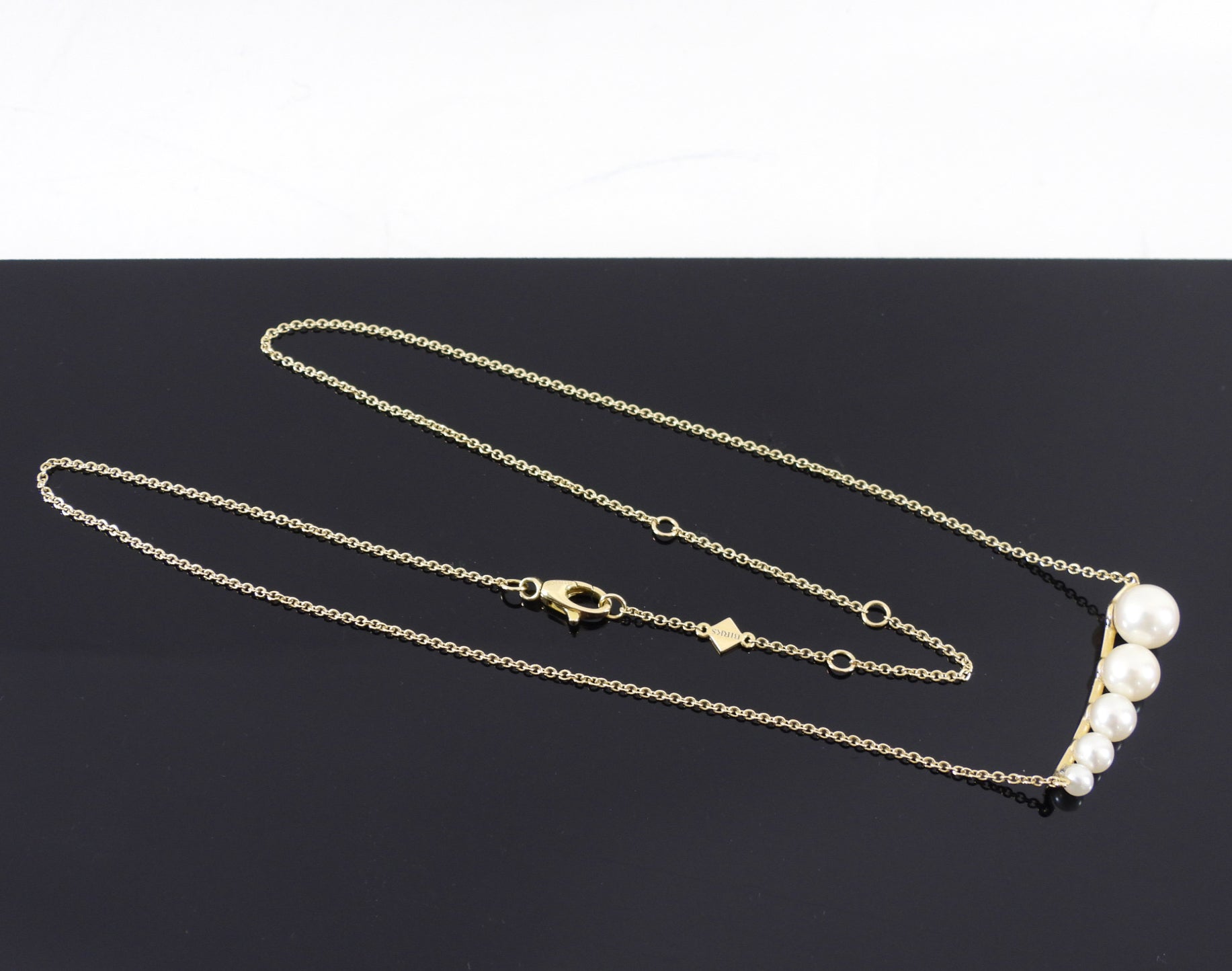Birks 18k Yellow Gold 5 Freshwater Pearl Horizontal Bar Necklace