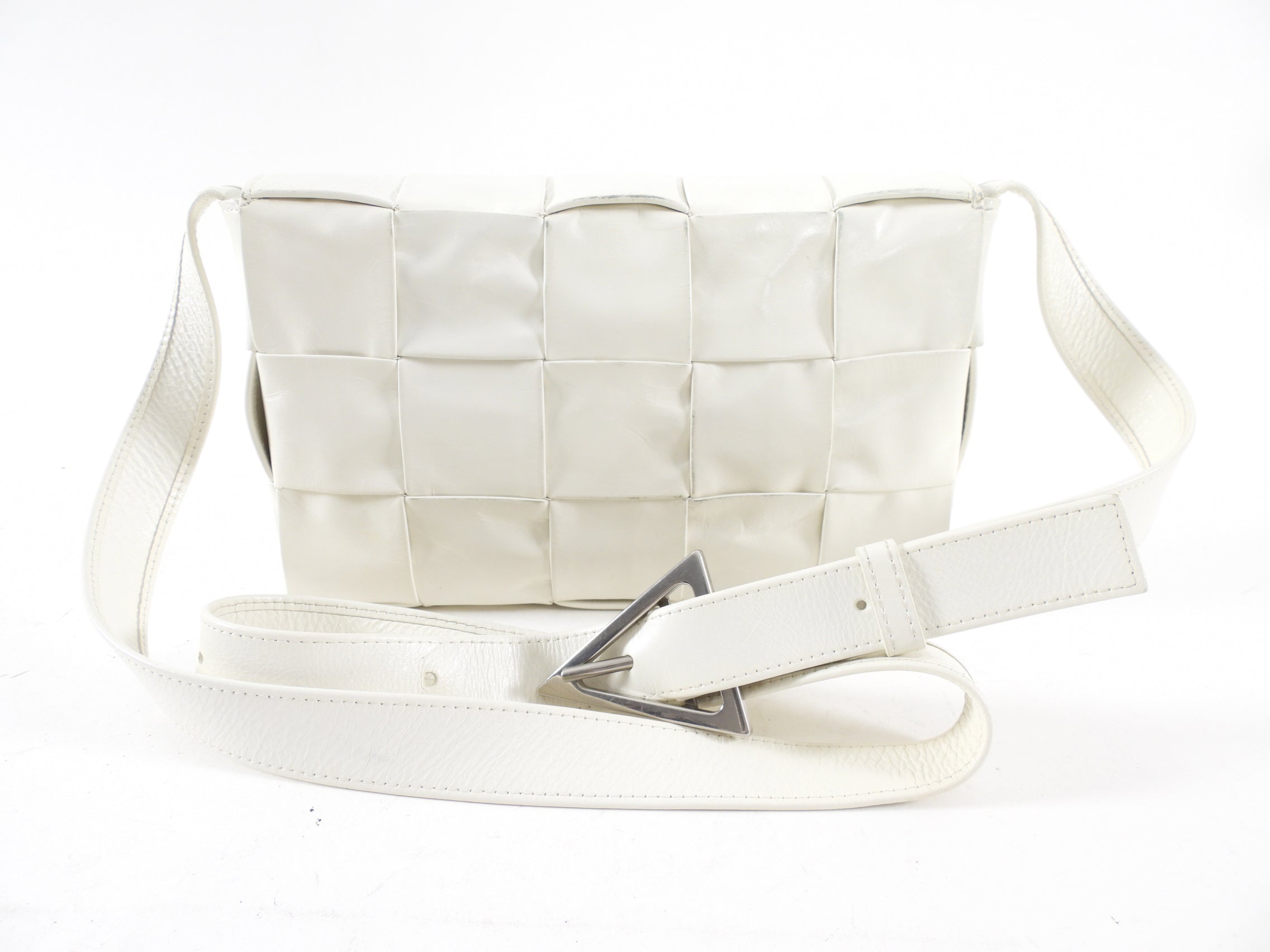 Bottega Veneta White Intrecciato Leather Casette Bag