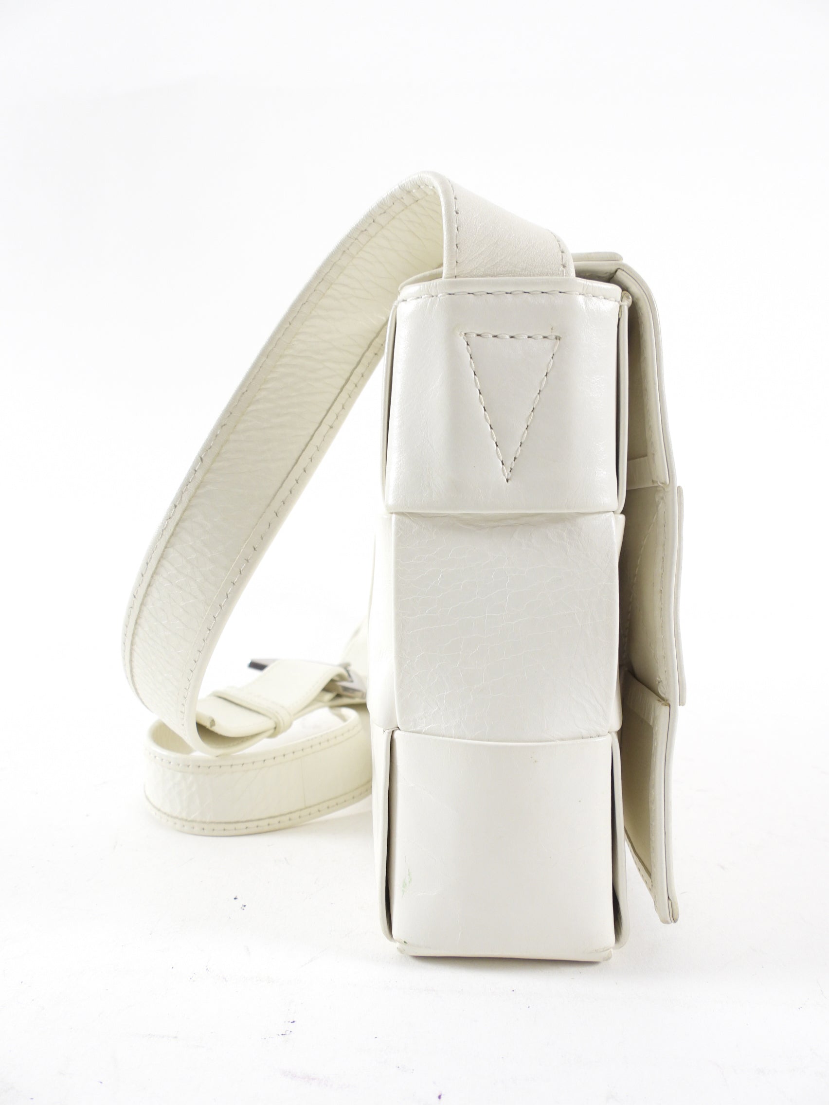 Bottega Veneta White Intrecciato Leather Casette Bag