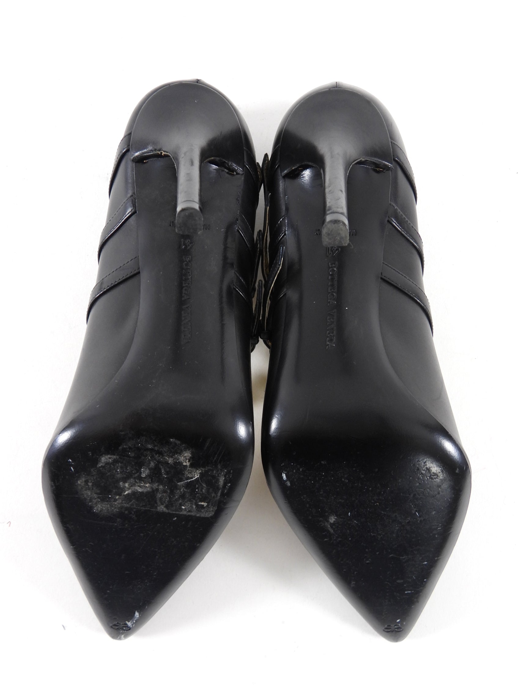 Bottega Veneta Black Leather Strappy Pointed Pumps - 41
