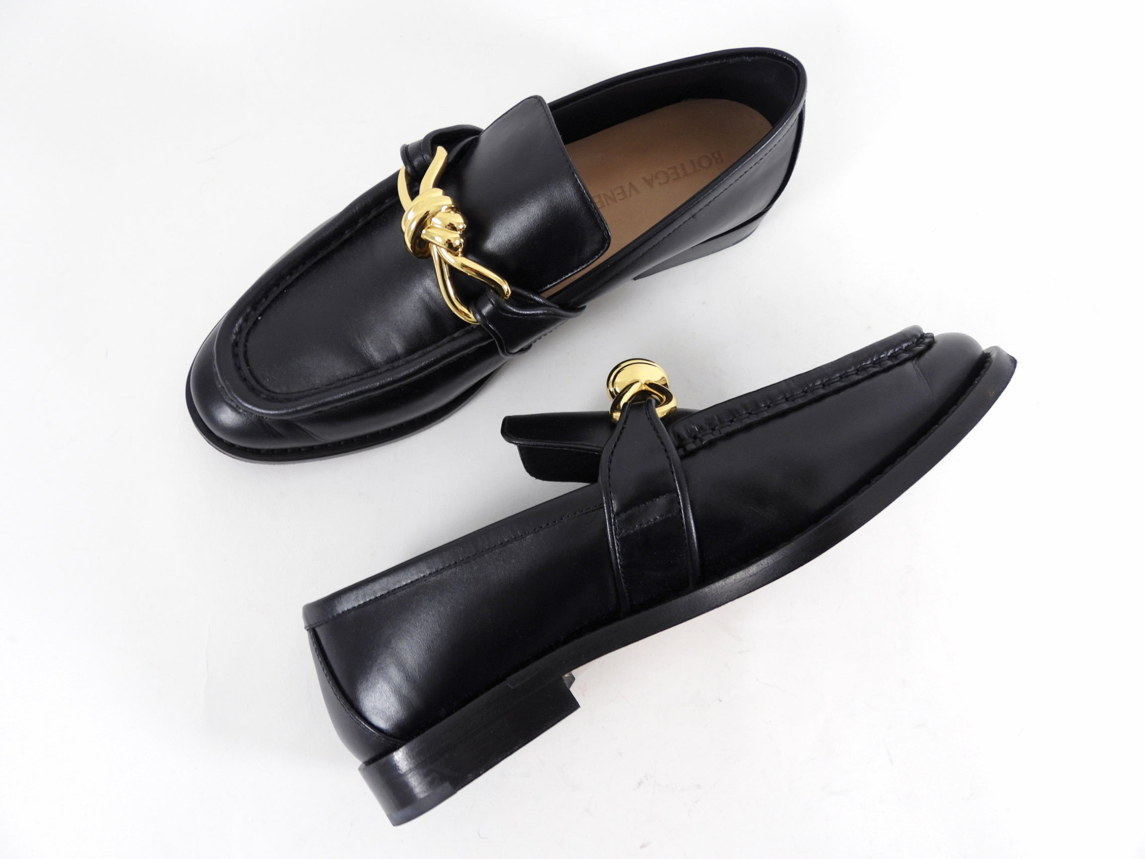 Bottega Veneta Black Leather and Gold Metal Astaire Loafer - 39.5
