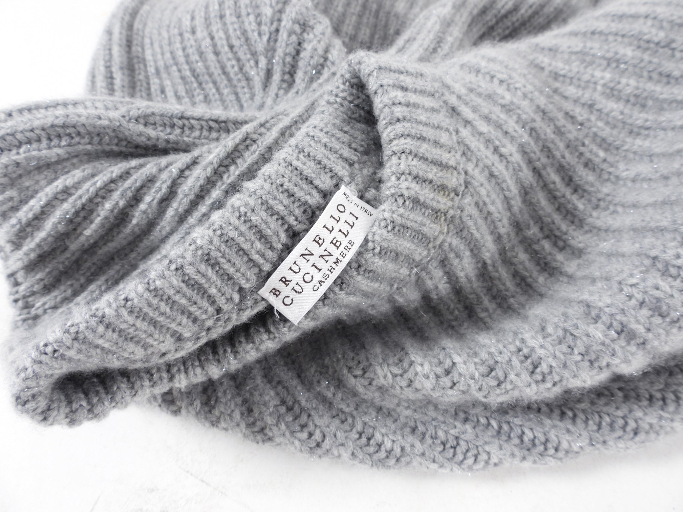 Brunello Cucinelli Light Grey Shimmer Cashmere Sweater - S
