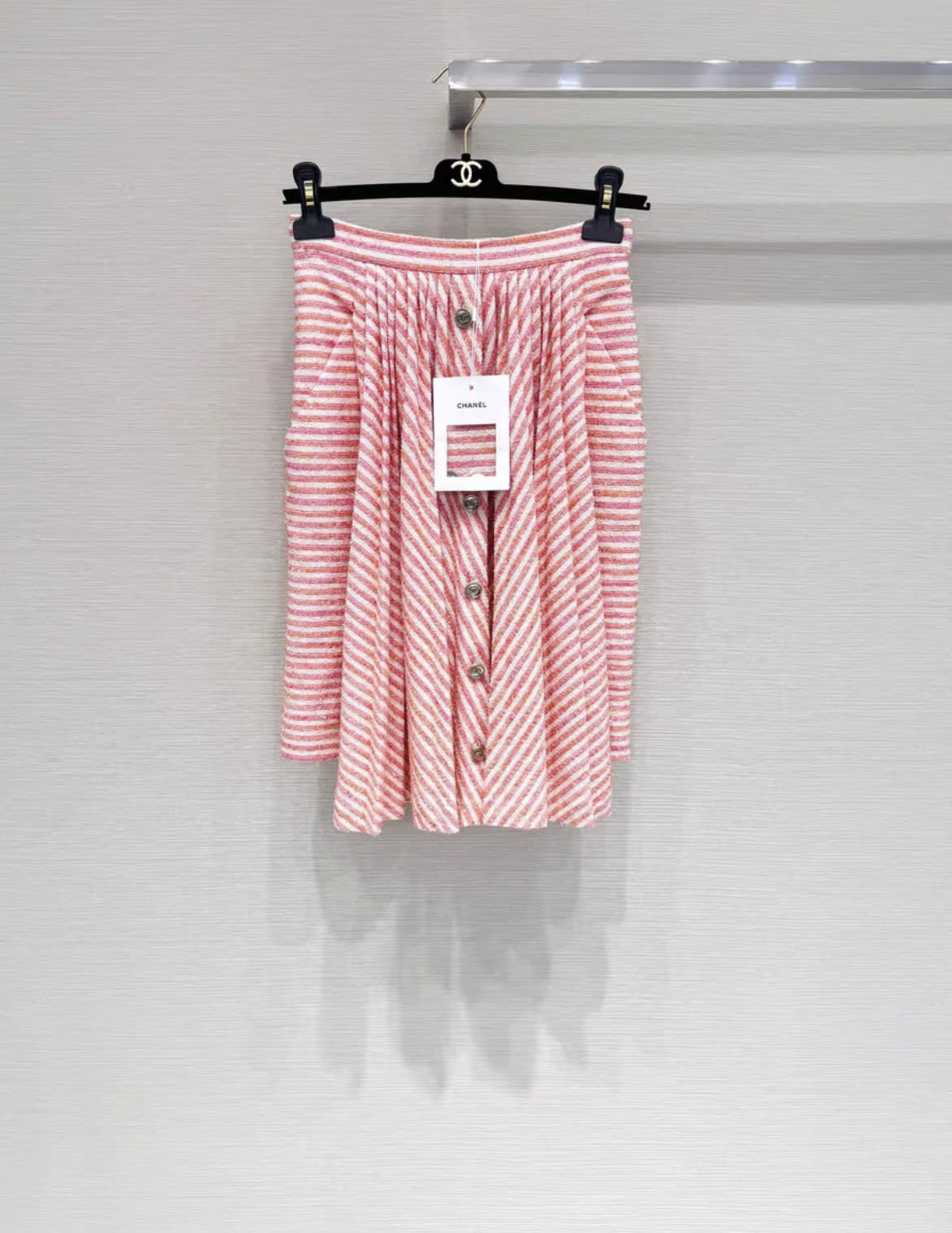 Chanel 21ss ecru pink orange striped tweed skirt