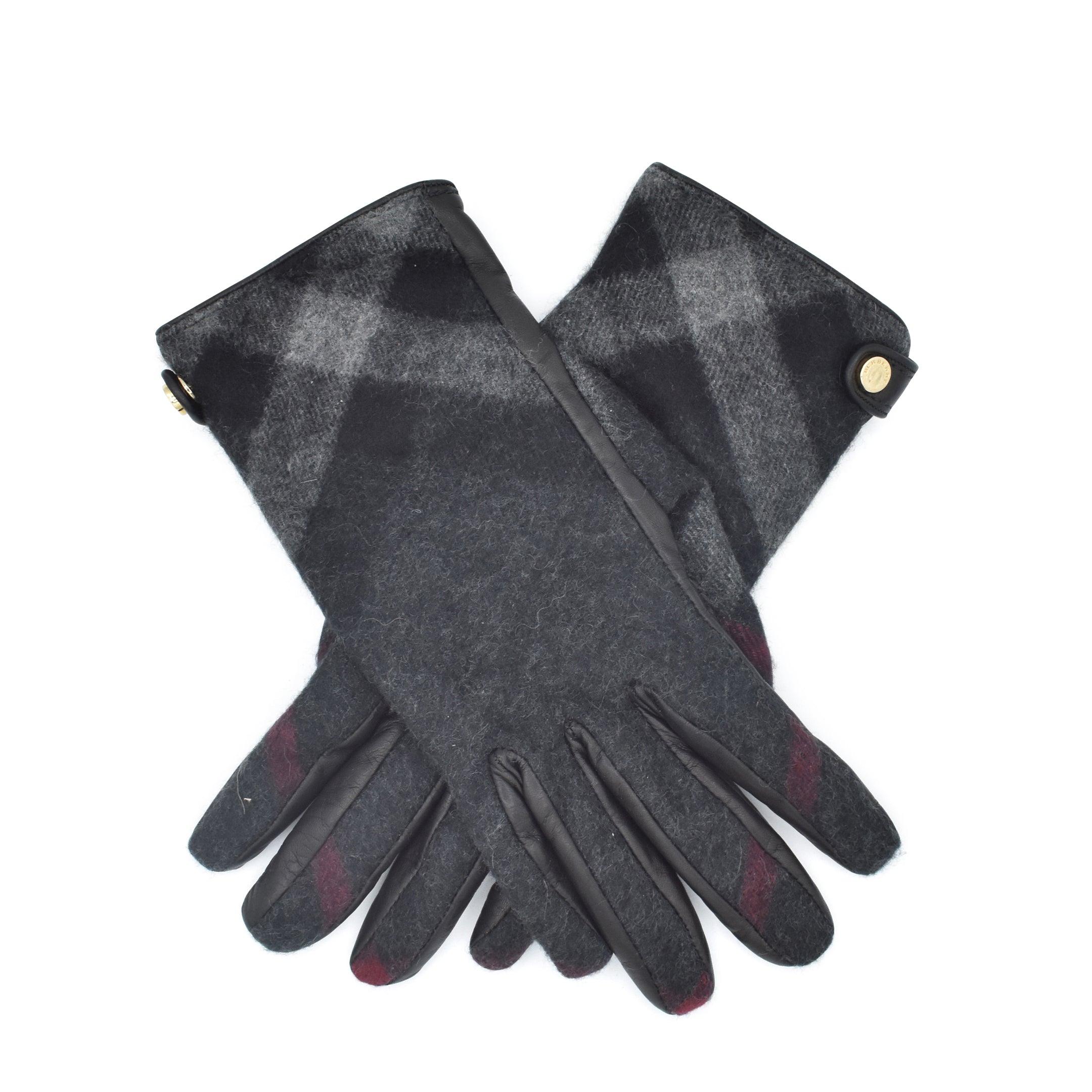 Burberry Gloves