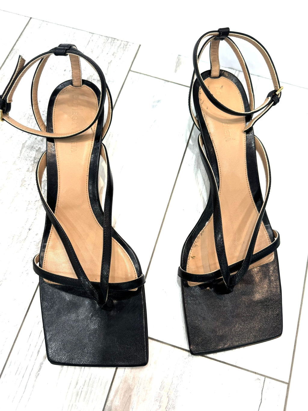 BOTTEGA VENETA MID HEEL STRETCH STRAP SANDAL