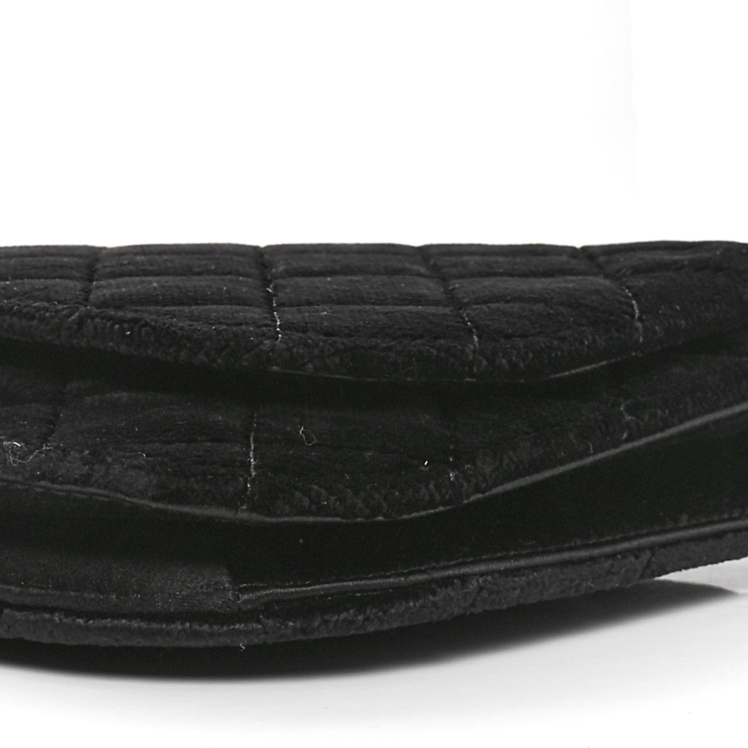 Velvet Quilted CC Pearl Clutch Black