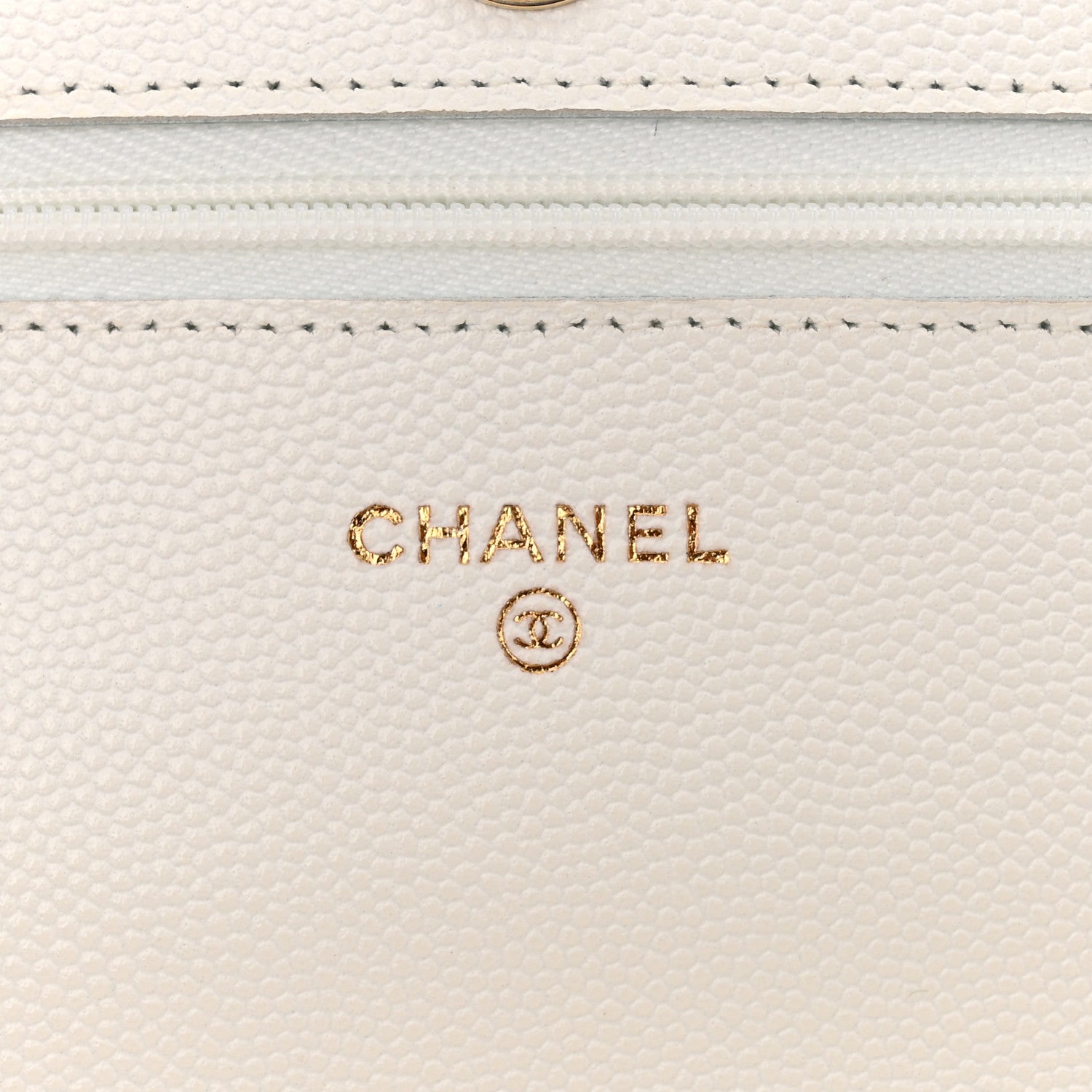 Caviar Quilted Wallet On Chain WOC White