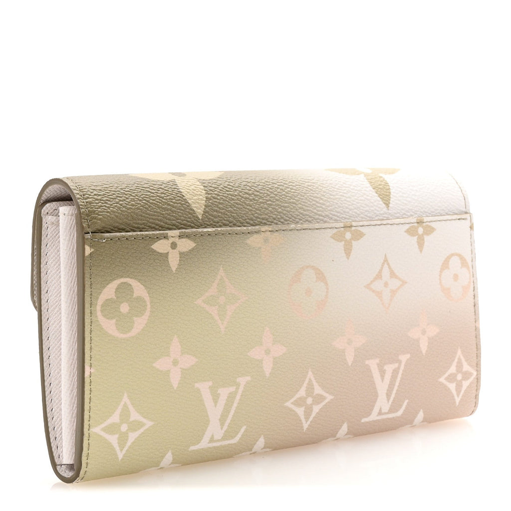Monogram Giant Spring In The City Sarah Wallet NM Sunset Kaki