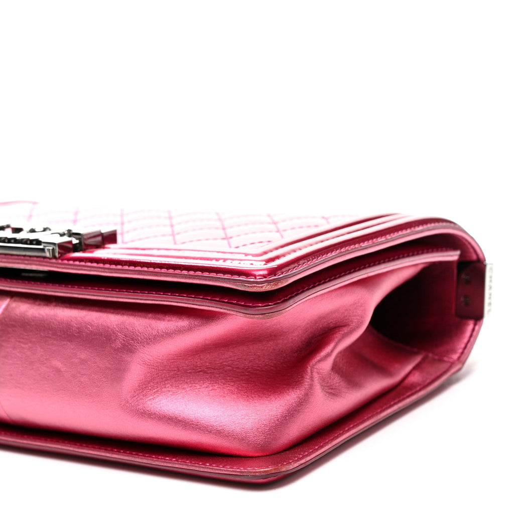 Metallic Patent Calfskin Quilted Medium Boy Flap Pink