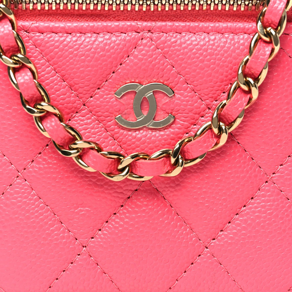 Caviar Quilted Mini Vanity Case With Chain Pink
