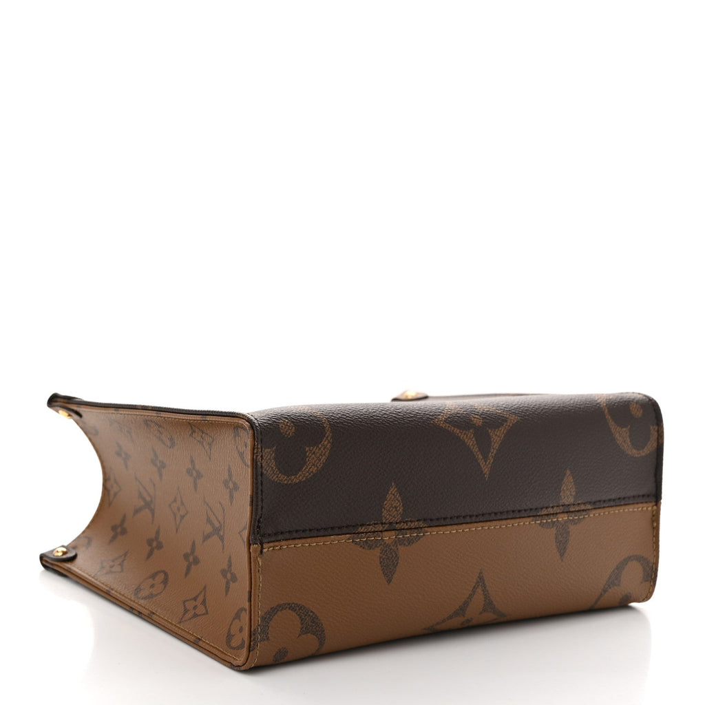 Reverse Monogram Giant Onthego PM