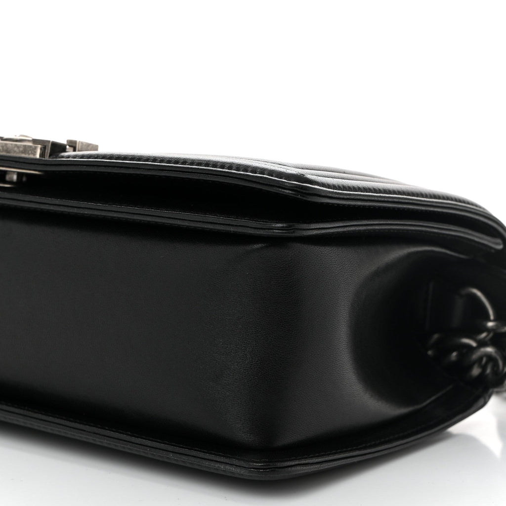 Lambskin Quilted Medium Boy Flap Black