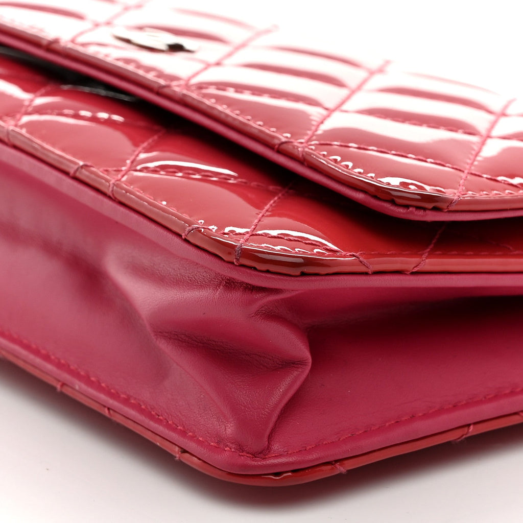 Patent Calfskin Quilted Wallet On Chain WOC Pink