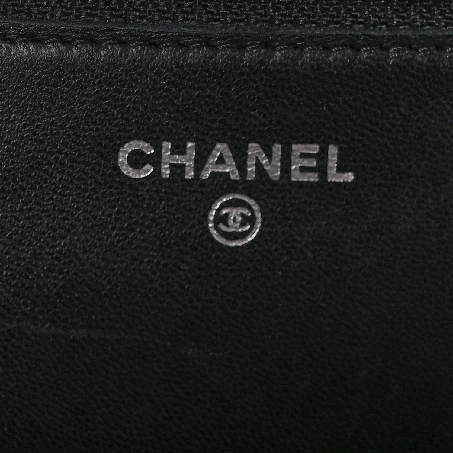 Lambskin Quilted Wallet On Chain WOC Black