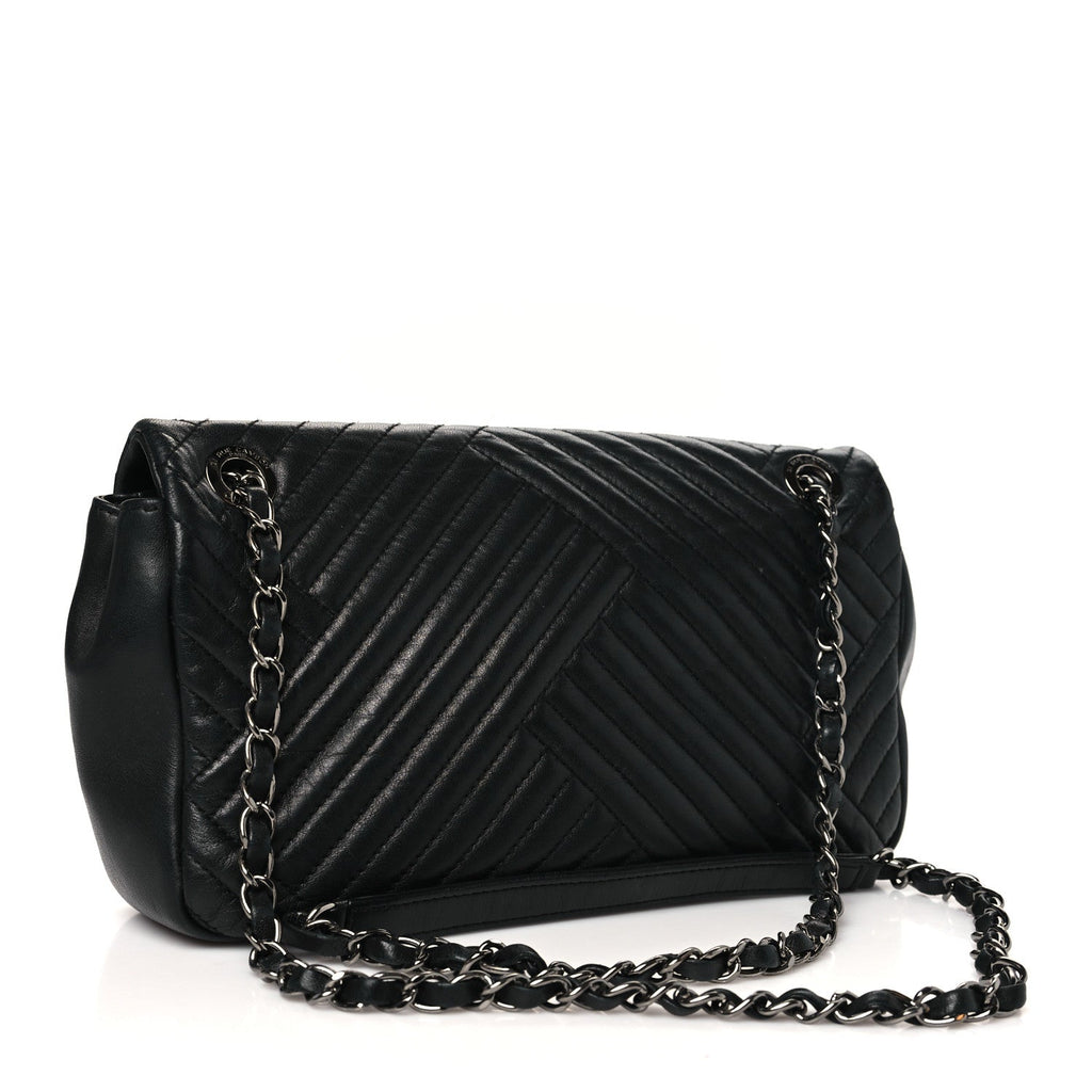 Lambskin Small CC Crossing Flap Black