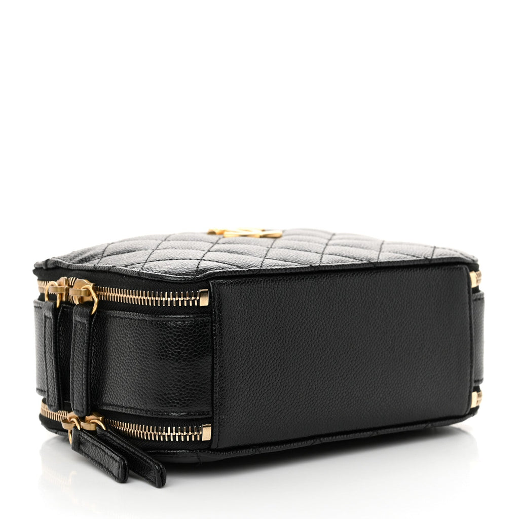 Caviar Quilted Small Pick Me Up Vanity Case Black