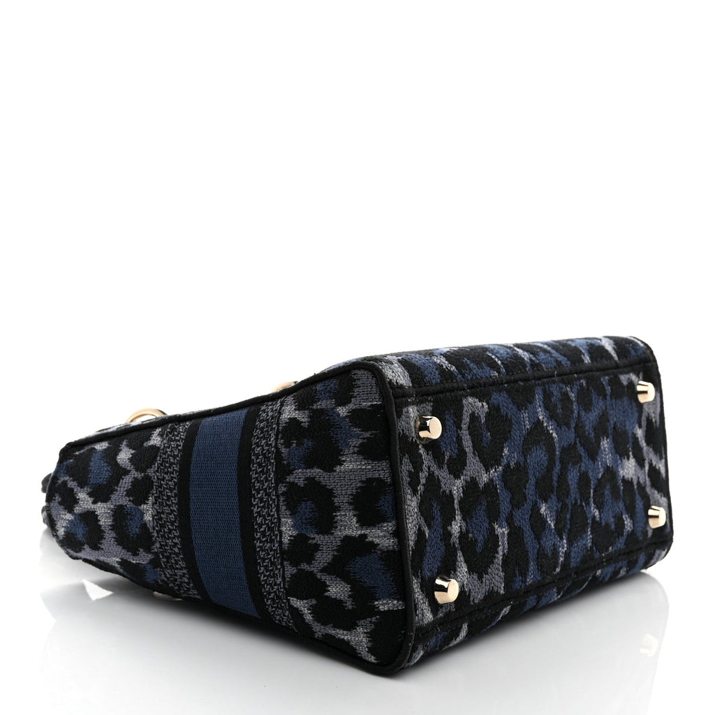 Canvas Mizza Embroidered Medium Lady D-Lite Blue