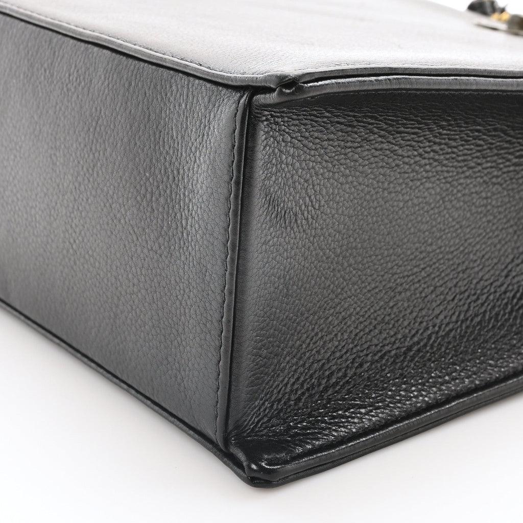 Caviar Shoulder Bag Black