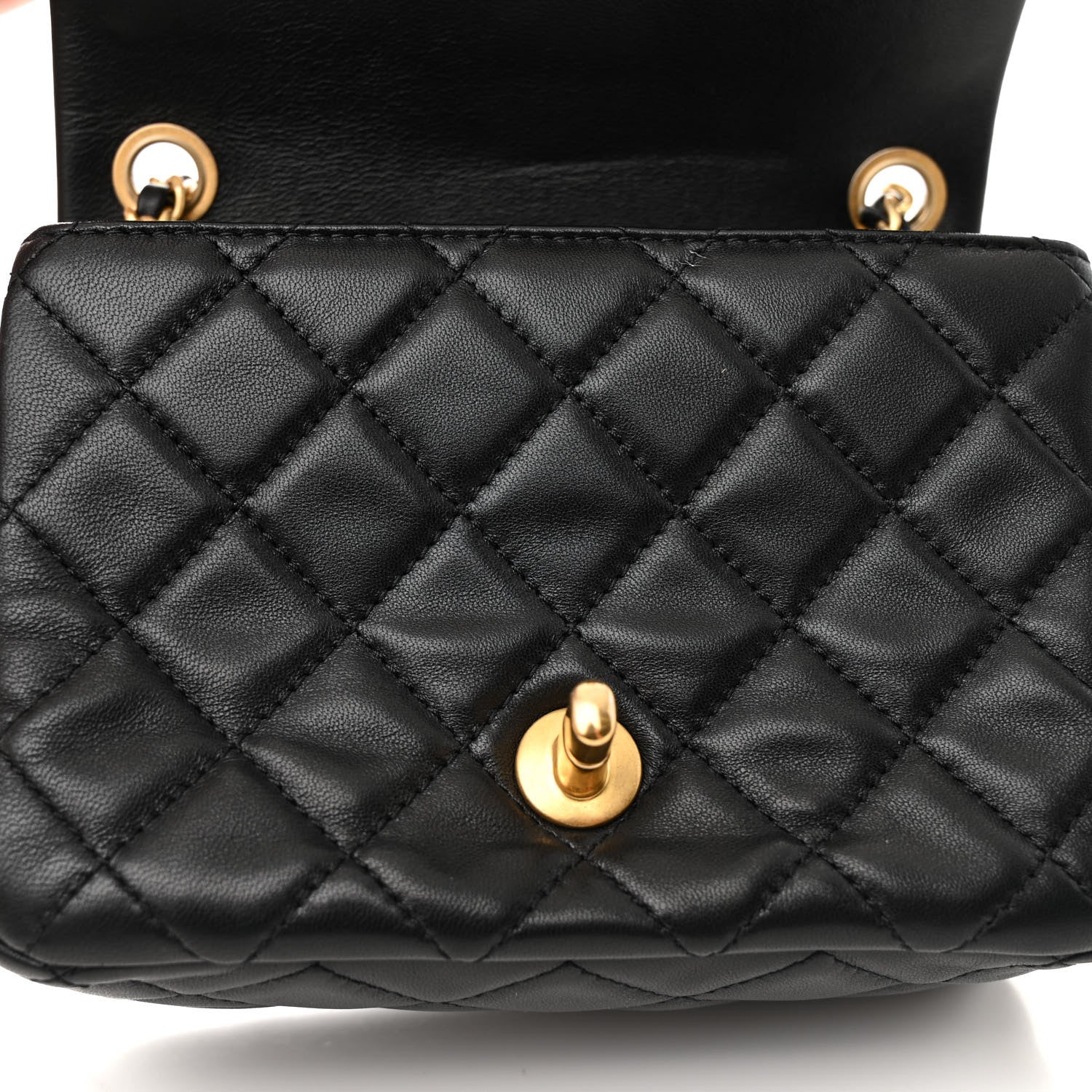 Lambskin Quilted Mini Pearl Crush Flap Black