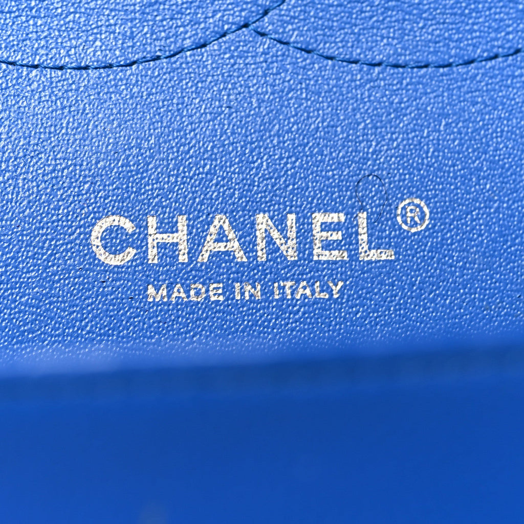 Caviar Chevron Quilted Jumbo Double Flap Blue