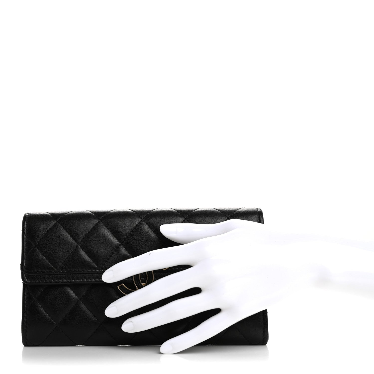 Lambskin Quilted CC Chic Gusset Wallet Black