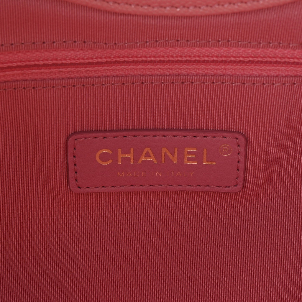 Caviar Quilted A Real Catch Clutch Pink
