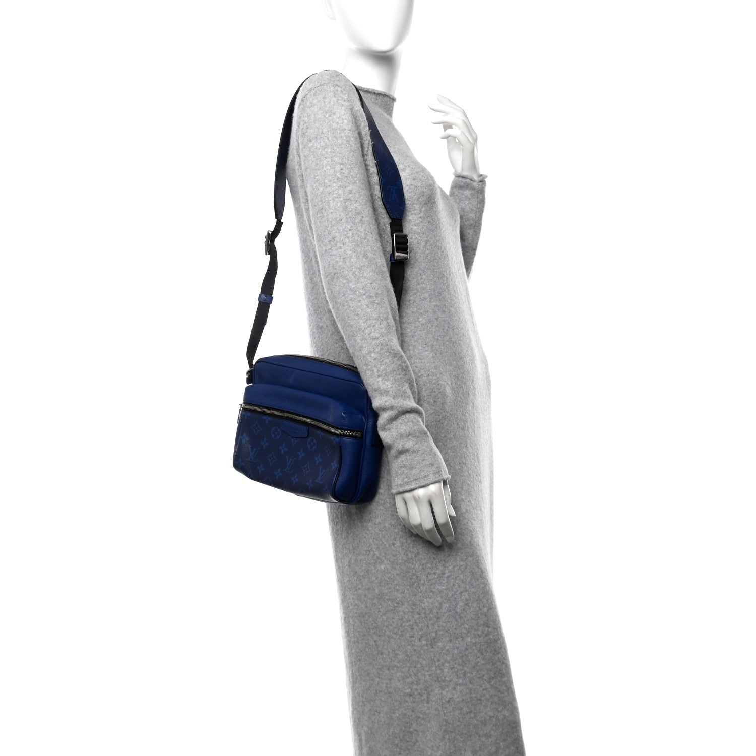 Taiga Monogram Outdoor Messenger Cobalt