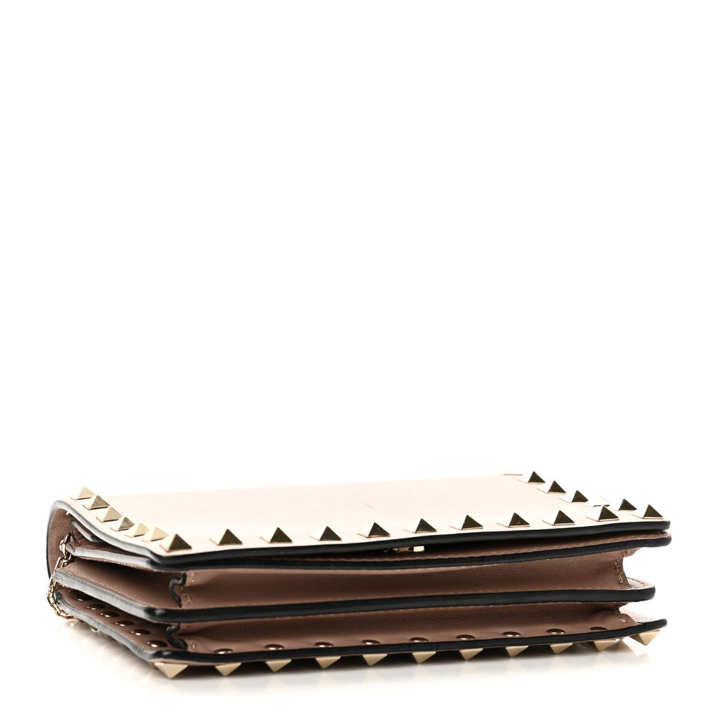 Vitello Rockstud Wallet on Chain Poudre