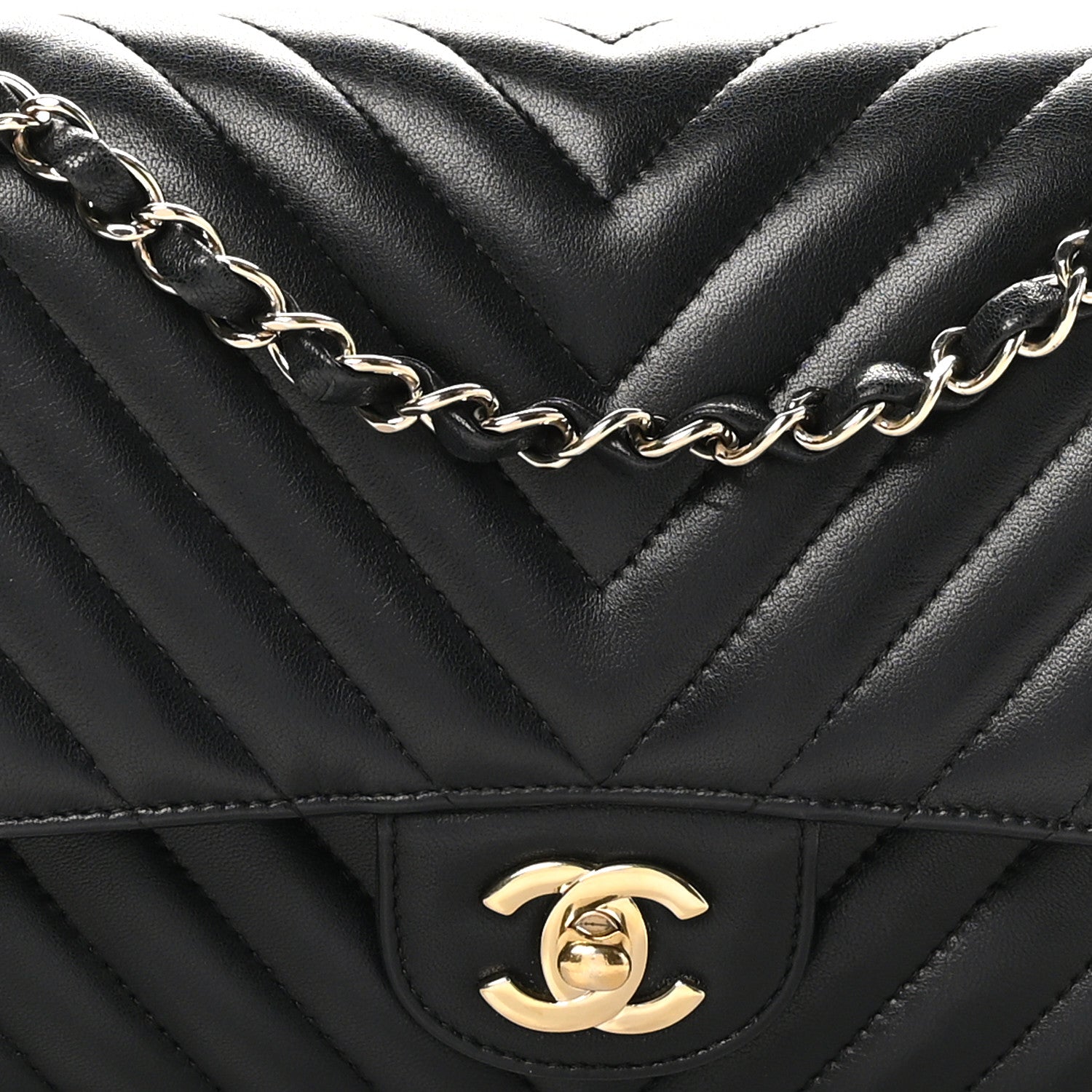 Lambskin Chevron Quilted Medium Double Flap Black