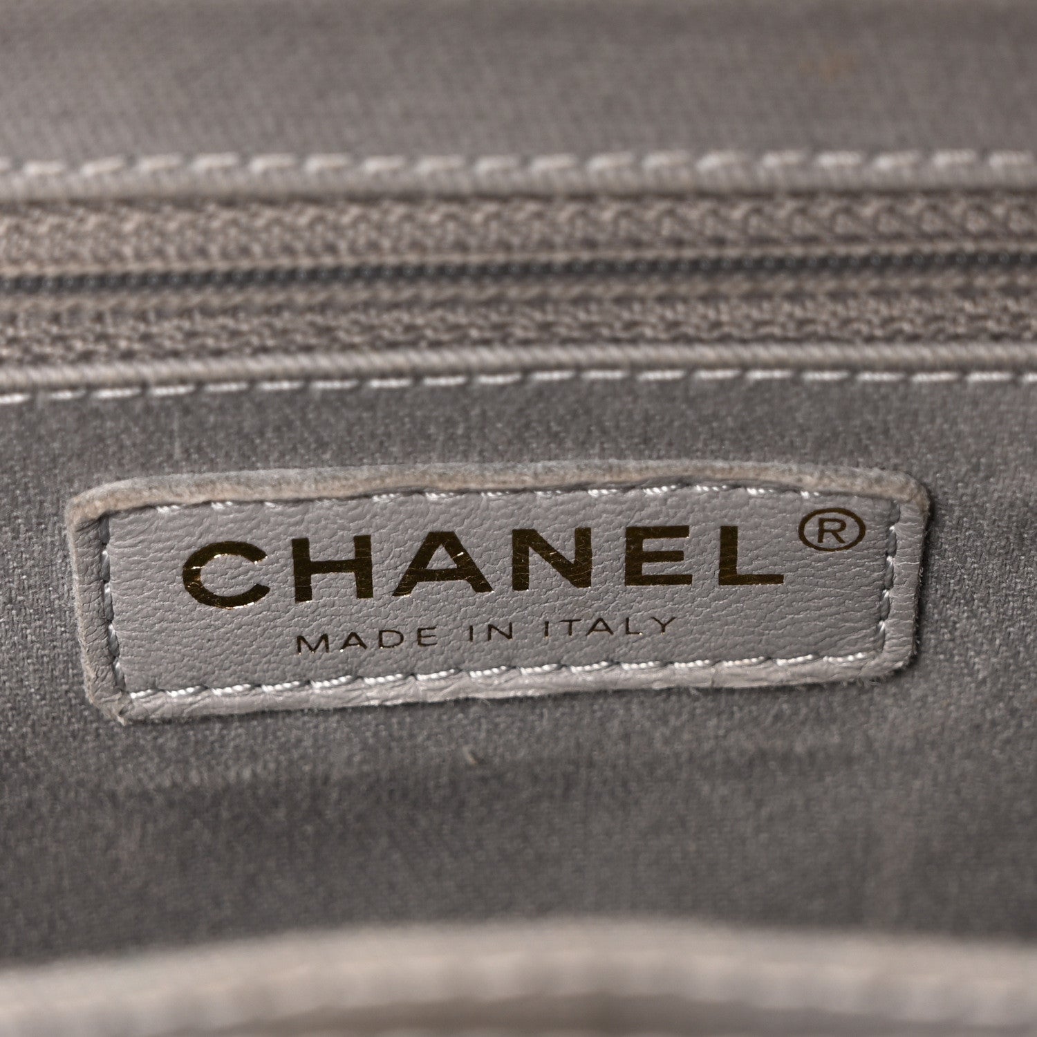 Caviar Quilted Medium Business Affinity Flap Grey