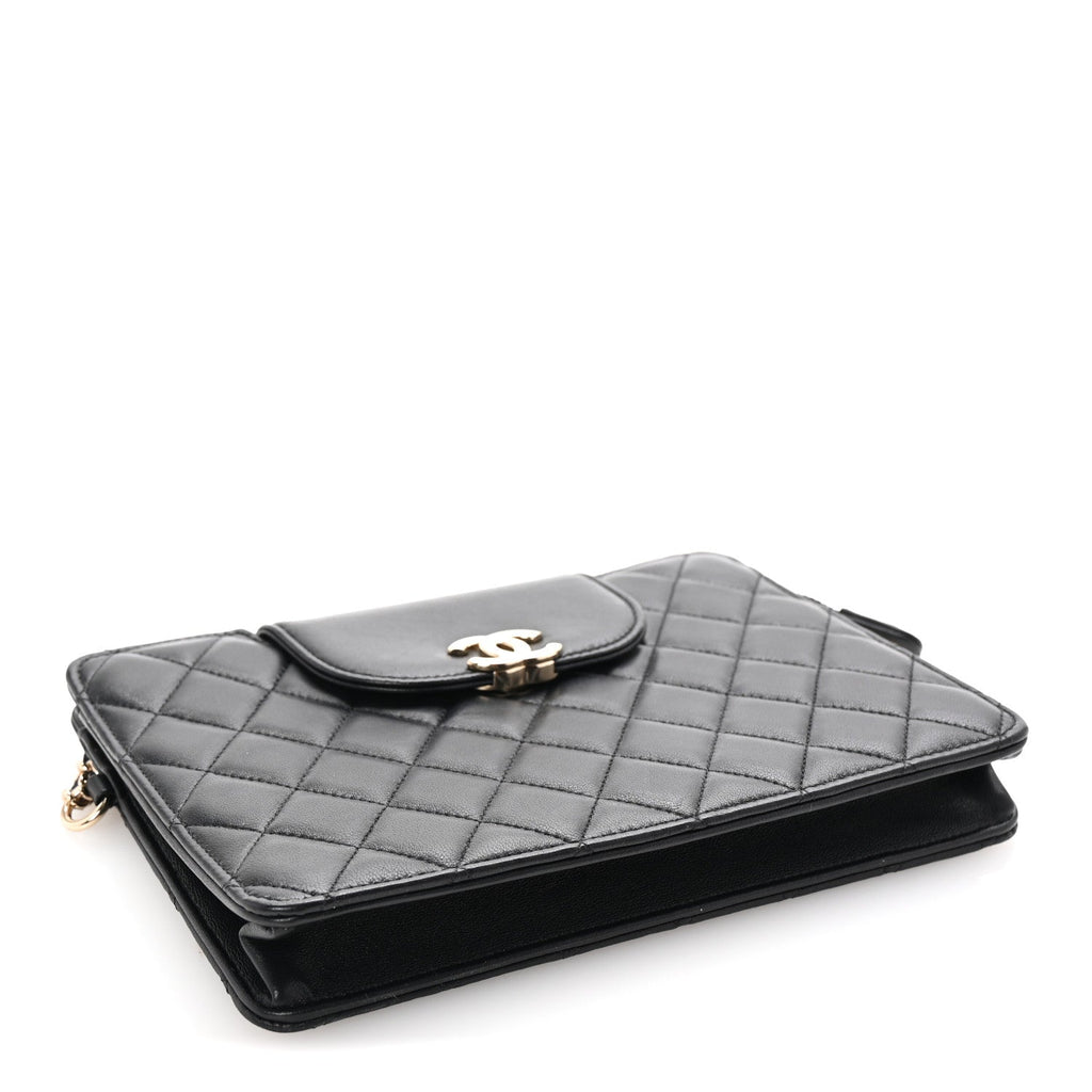 Lambskin Quilted CC Pouch Wristlet Black