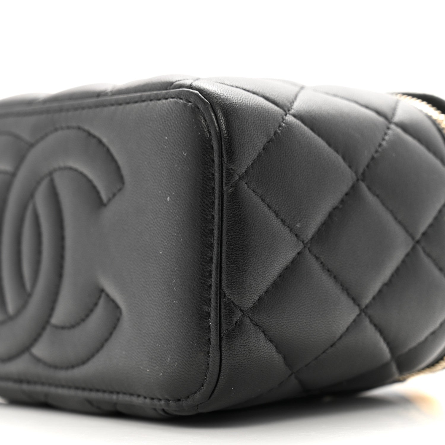 Lambskin Quilted Metal Small Top Handle Vanity Case With Chain Black