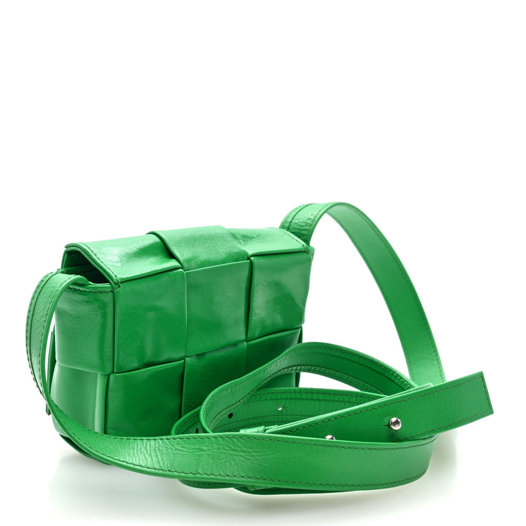 Paper Calfskin Maxi Intreccio Extra Mini Cassette Crossbody Bag Parakeet
