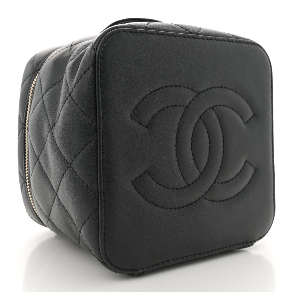 Calfskin Quilted Small Vanity Case With Chain Black