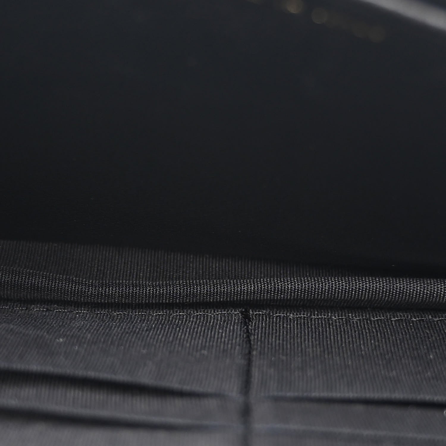 Caviar Quilted Golden Class Wallet On Chain WOC Black