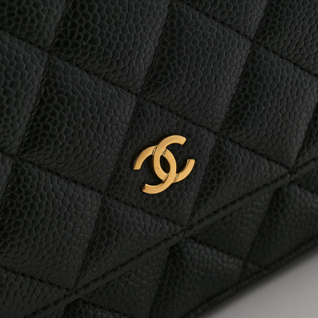 Caviar Quilted Wallet on Chain WOC Black