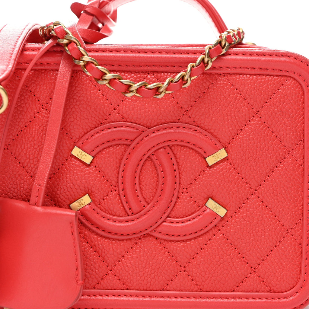 Caviar Quilted Small CC Filigree Vanity Case Coral