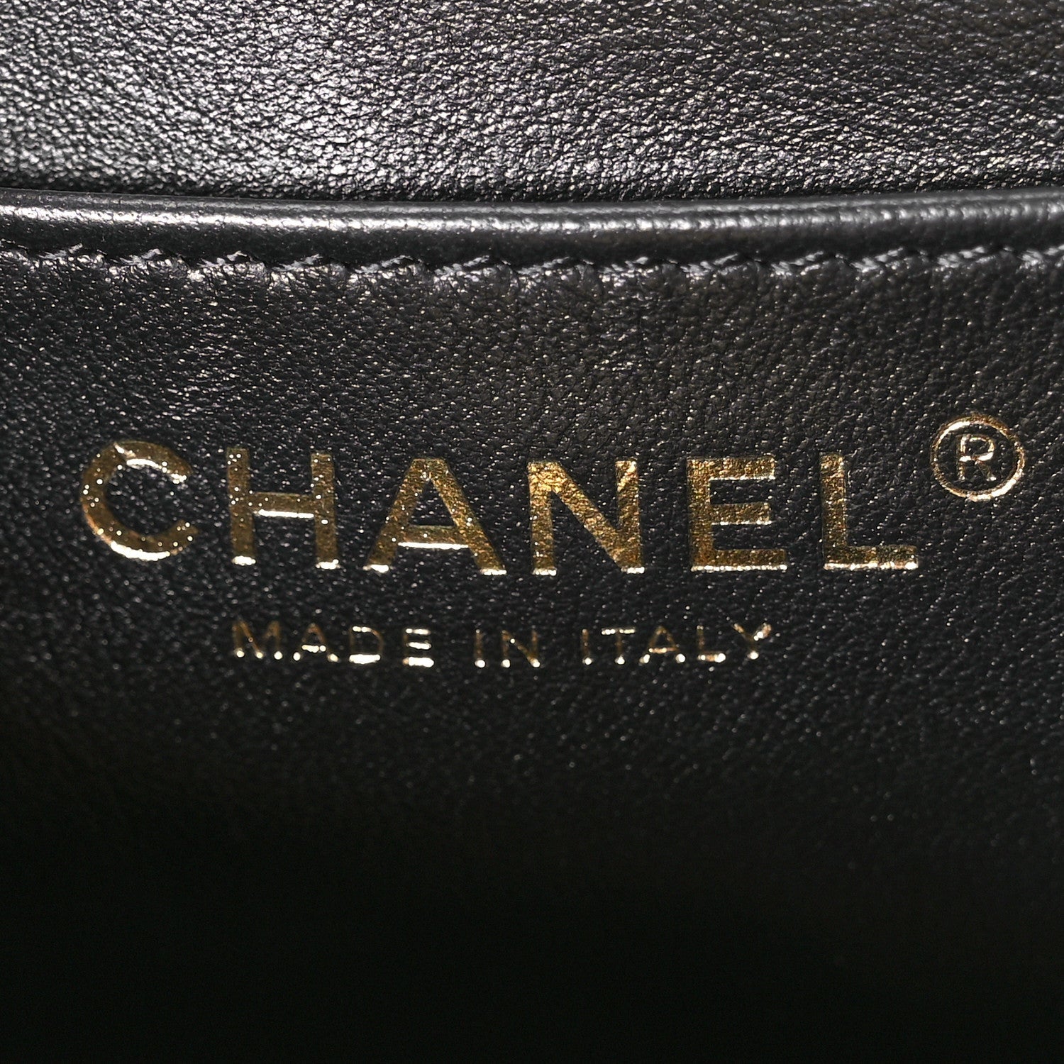 Metallic Lambskin Quilted Mini CC Crystal Logo Chain Flap Gold