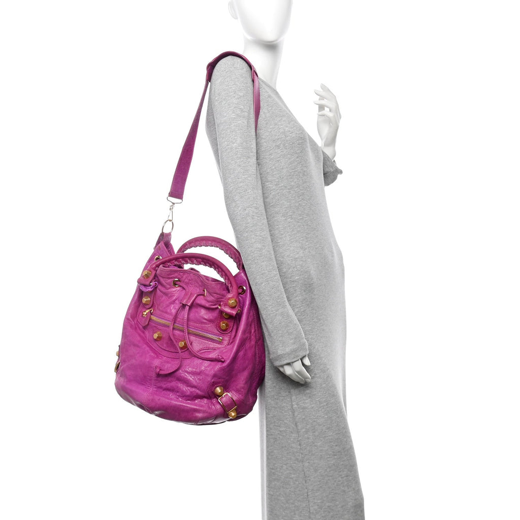 Agneau Giant 21 Gold Hardware Pompon Magenta