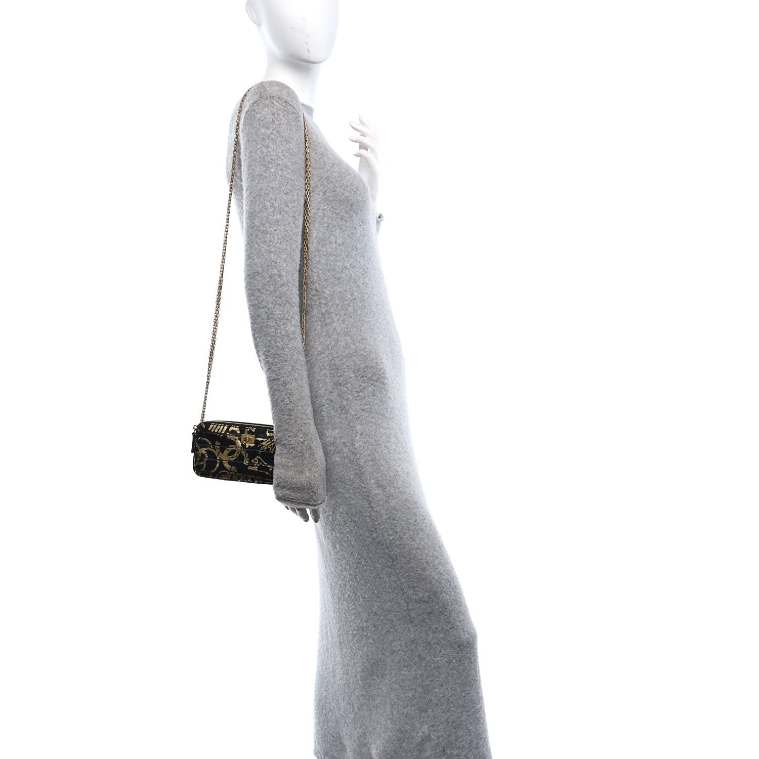 Calfskin Crocodile Embossed Graffiti 2.55 Cocodile Reissue Clutch With Chain Black Gold